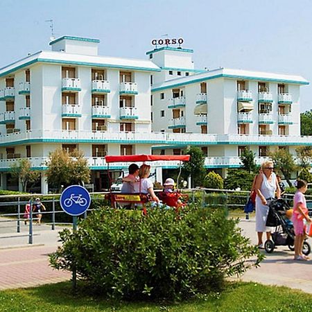 Corso Villa Bibione Bagian luar foto